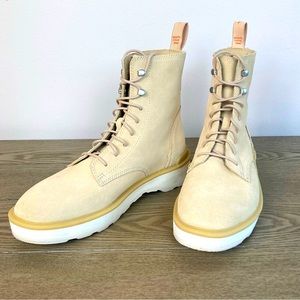 **SOLD** Like New - SOREL Hi-Line Lace-Up Combat Boot in Ceramic/Chalk